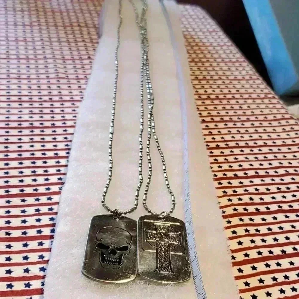 Necklaces - Picture 4 of 4